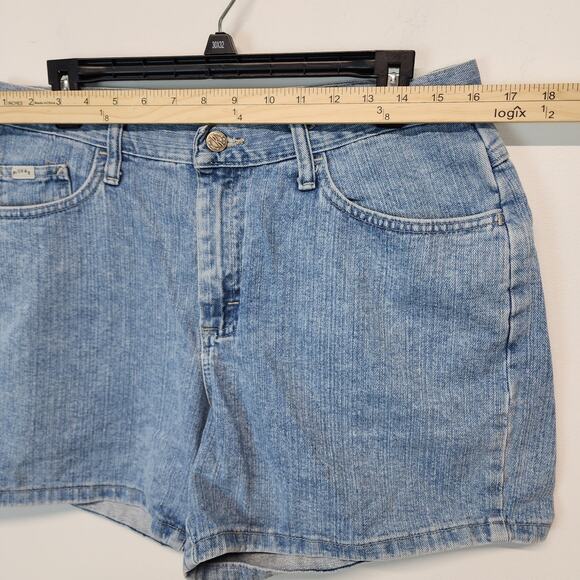 Vintage Riders High Waist Mom Shorts Size 12 30" Light Wash Denim Cotton 90s - Picture 5 of 8